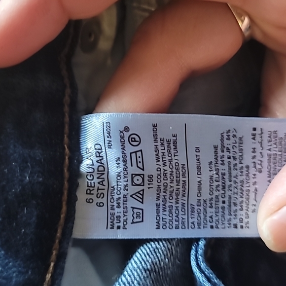 Mid-rise jeans - Picture 5 of 6